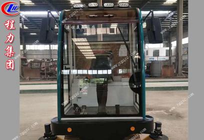 湖北程力集團(tuán)新能源電動掃路車AUK-S017(48V)